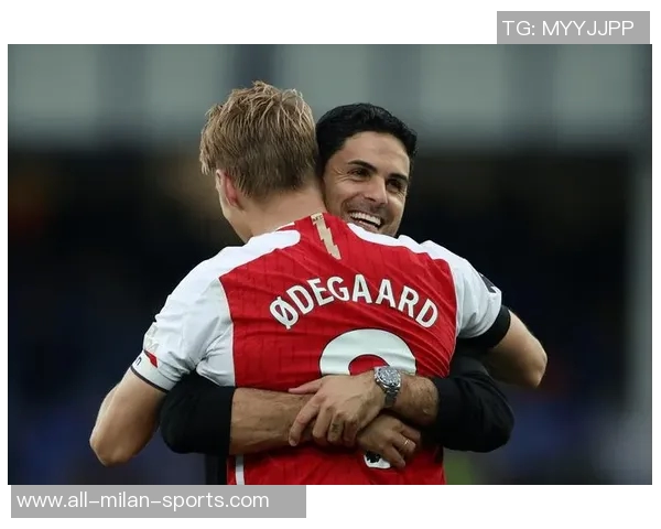 曼联阿森纳闭门友谊赛助伤员恢复状态展现球队团结精神