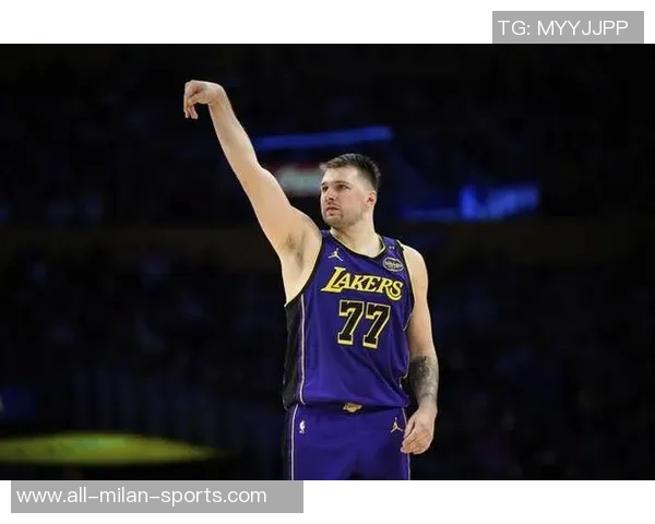 东契奇湖人生涯仅39场便追平浓眉10次砍下35分5篮板5助攻的壮举